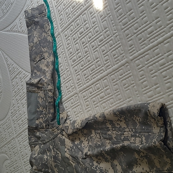 COPY - Digital Camouflage Jacket - Picture 3 of 5